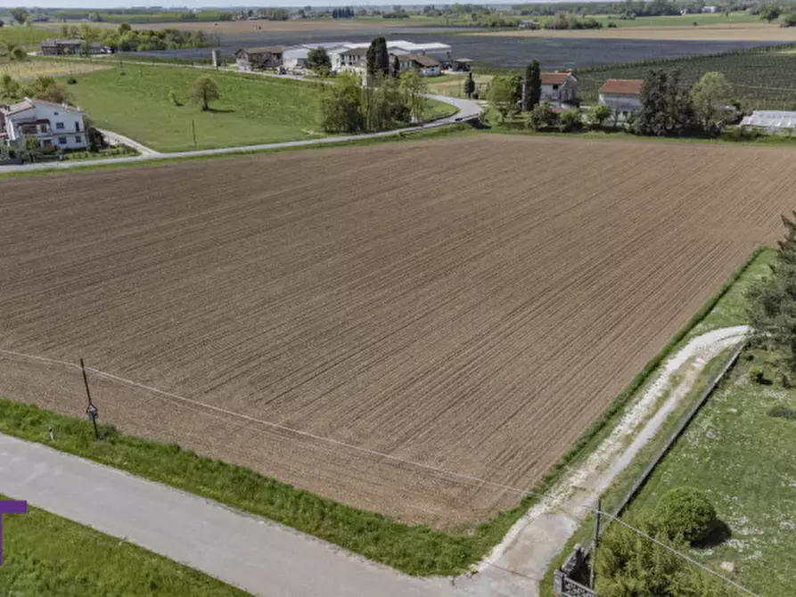 Immagine 1 di Terreno in vendita  in via quattro novembre a Bagnaria Arsa