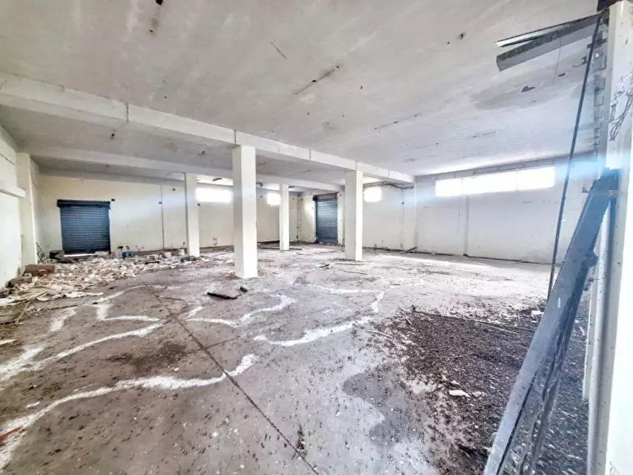 Immagine 7 di Capannone industriale in vendita  in Via Lavinium a Scalea