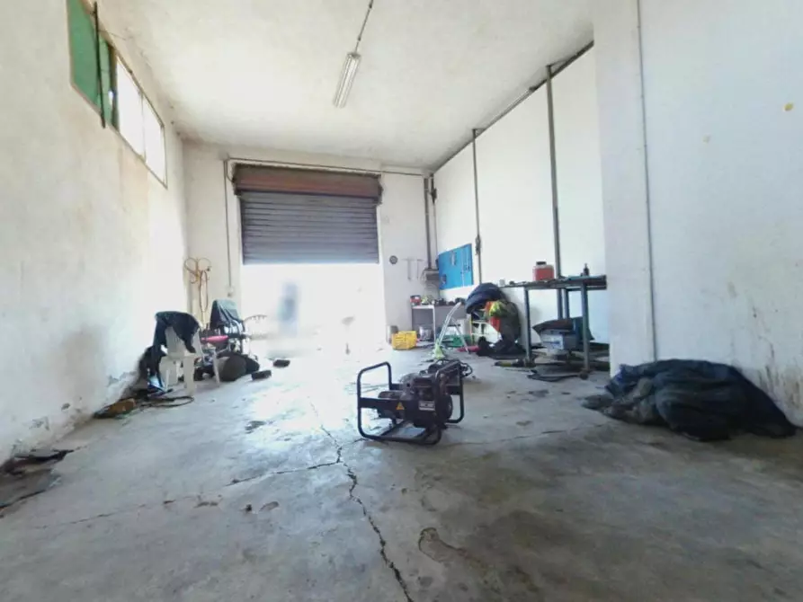 Immagine 5 di Negozio in vendita  in Località Chiara, 88050 Sellia Marina CZ, Italia a Sellia Marina