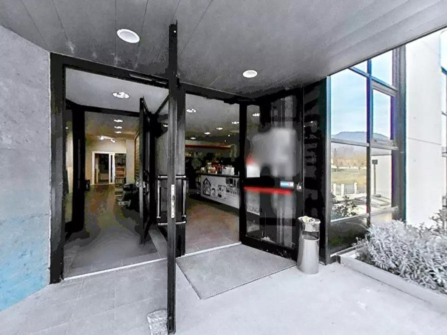 Immagine 2 di Magazzino in vendita  in Via Dell'Assino, N. 649 a Gubbio