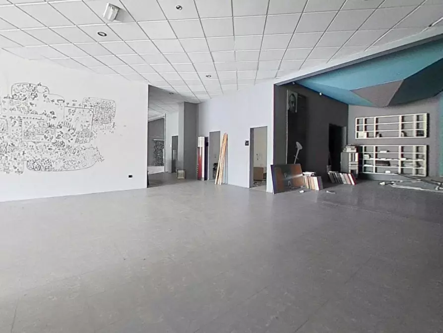 Immagine 6 di Attività commerciale in vendita  in Via Eugubina, N. 29 a Fossato Di Vico