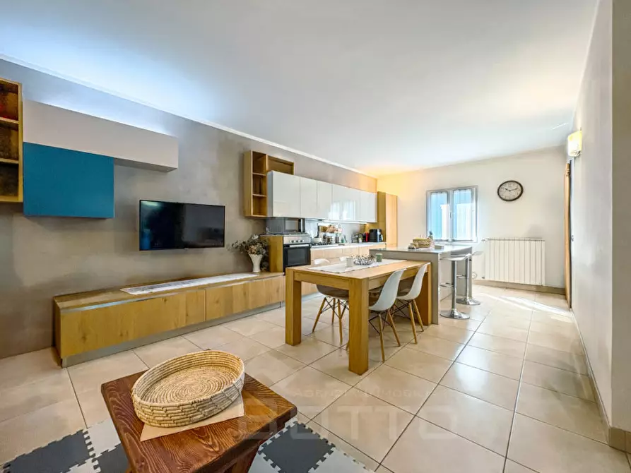 Immagine 1 di Appartamento in vendita  in Via Alfredo di Dio a Ornavasso