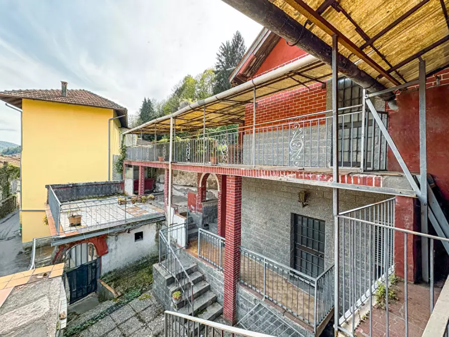 Immagine 6 di Casa indipendente in vendita  in Via Superiore 37 a Omegna