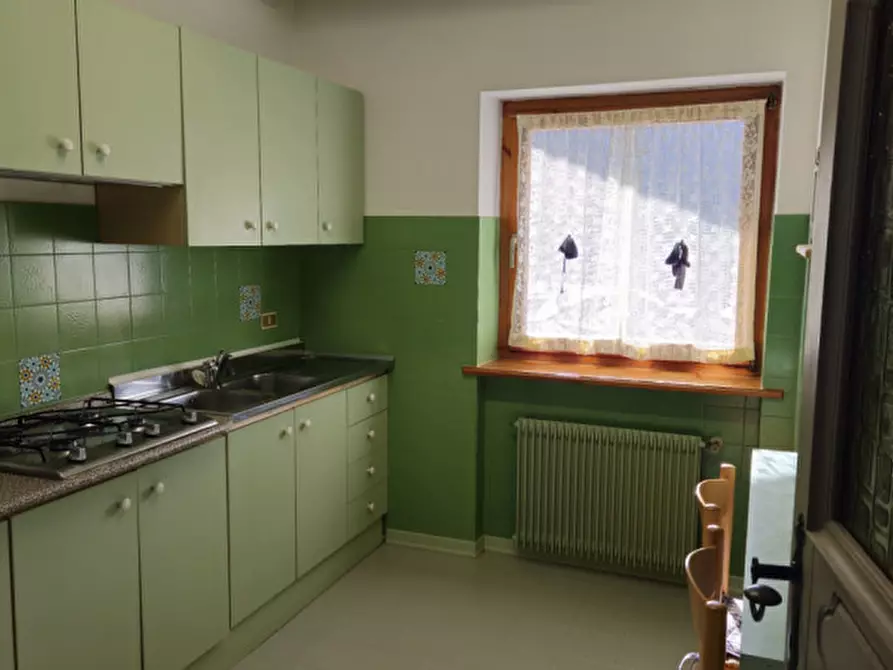 Immagine 3 di Appartamento in vendita  in Via San Pietro 2 a San Pietro Di Cadore