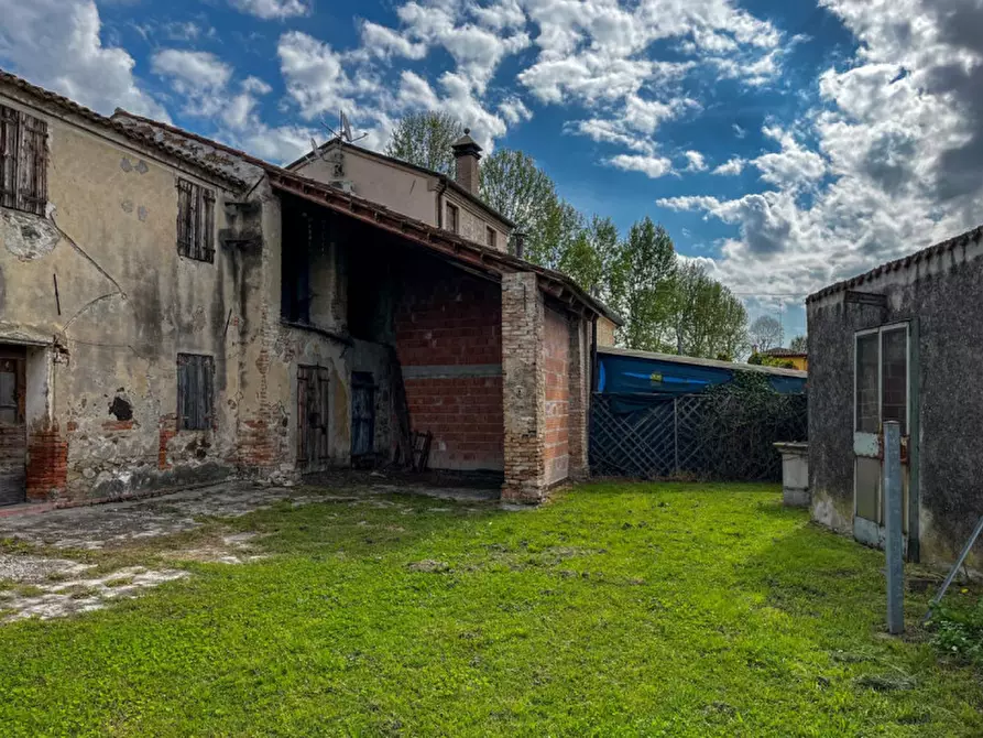 Immagine 15 di Casa bifamiliare in vendita  in Via Angarelle a Monselice