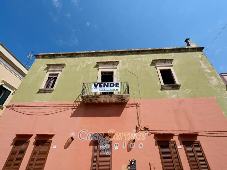 Immagine 1 di Casa indipendente in vendita  in Via Roma a Alezio