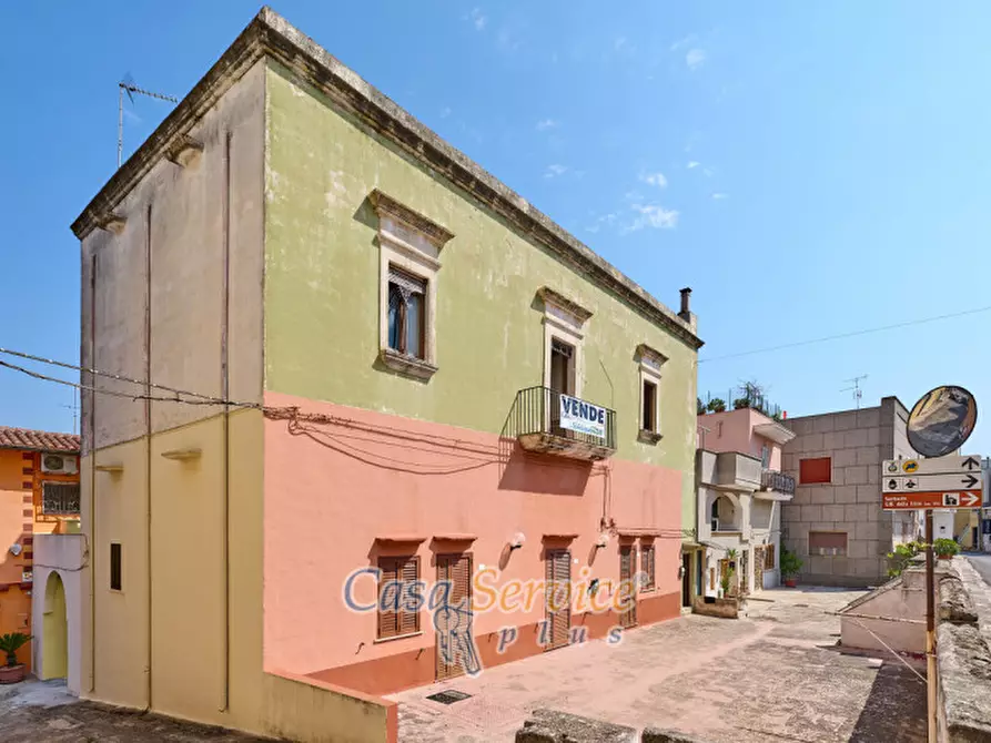 Immagine 2 di Casa indipendente in vendita  in Via Roma a Alezio