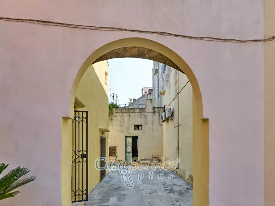 Immagine 6 di Casa indipendente in vendita  in Via Roma a Alezio