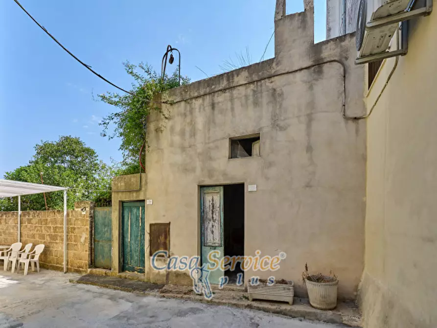 Immagine 19 di Casa indipendente in vendita  in Via Roma a Alezio