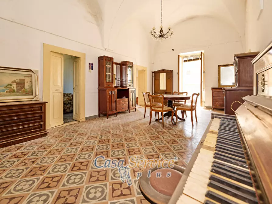 Immagine 25 di Casa indipendente in vendita  in Via Roma a Alezio