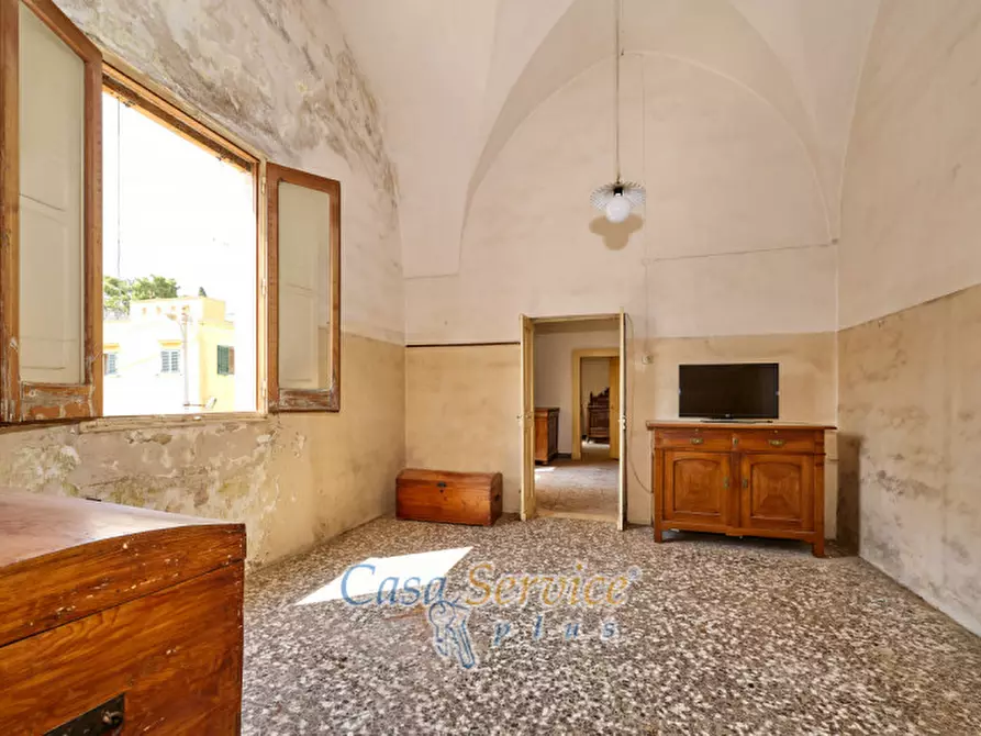 Immagine 33 di Casa indipendente in vendita  in Via Roma a Alezio