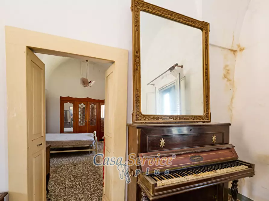 Immagine 41 di Casa indipendente in vendita  in Via Roma a Alezio