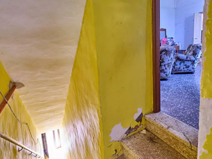 Immagine 52 di Casa indipendente in vendita  in Via Roma a Alezio