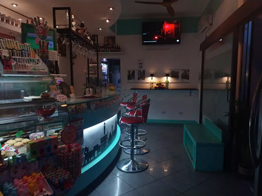 Immagine 1 di Attività commerciale in vendita  in PIAZZA SAN JACOPINO a Firenze