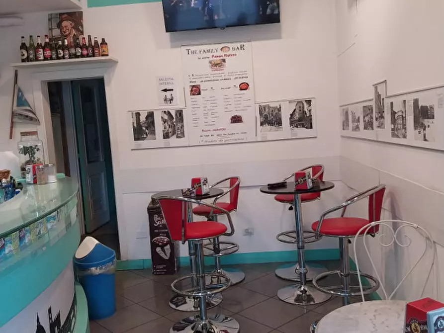 Immagine 7 di Attività commerciale in vendita  in PIAZZA SAN JACOPINO a Firenze