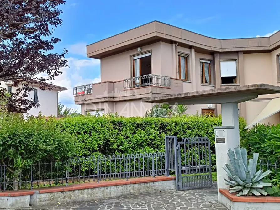 Immagine 1 di Appartamento in vendita  a Vinci