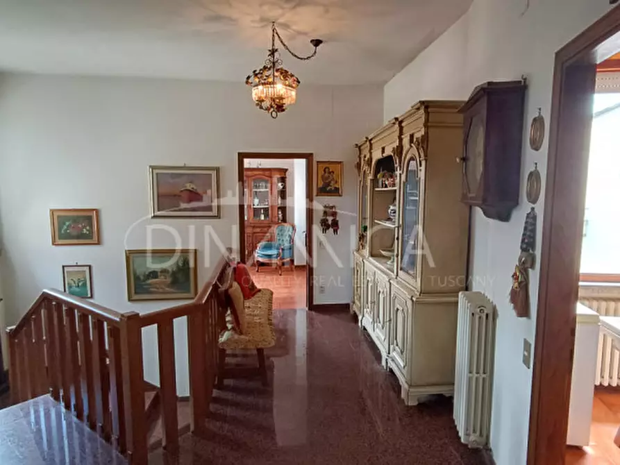 Immagine 11 di Appartamento in vendita  a Vinci