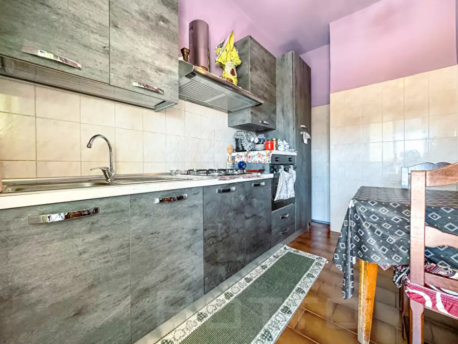 Immagine 7 di Appartamento in vendita  in Via XXIV Maggio 22 a Borgomanero