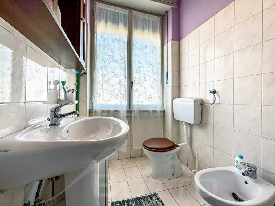 Immagine 13 di Appartamento in vendita  in Via XXIV Maggio 22 a Borgomanero