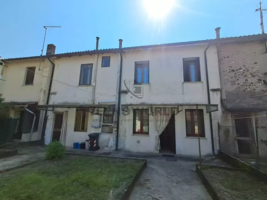 Immagine 16 di Villetta a schiera in vendita  in Via Cesare Battisti a San Vito Di Leguzzano