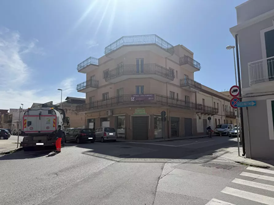 Immagine 14 di Appartamento in vendita  in via maio mariano a Milazzo