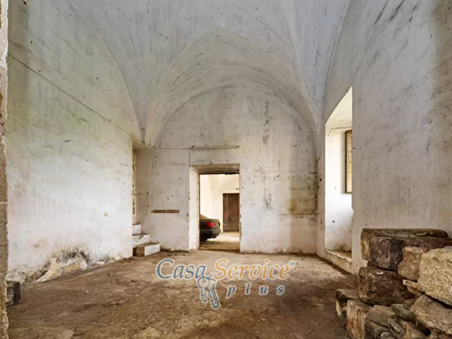 Immagine 20 di Palazzo in vendita  in Via Roma a Alezio