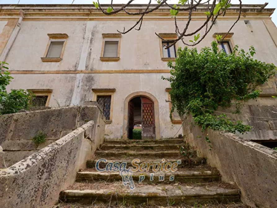 Immagine 24 di Palazzo in vendita  in Via Roma a Alezio