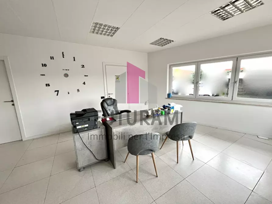 Immagine 3 di Ufficio in affitto  in viale del sole a Vicenza
