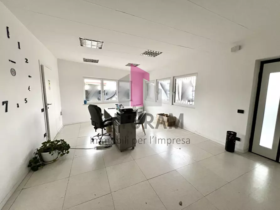 Immagine 8 di Ufficio in affitto  in viale del sole a Vicenza