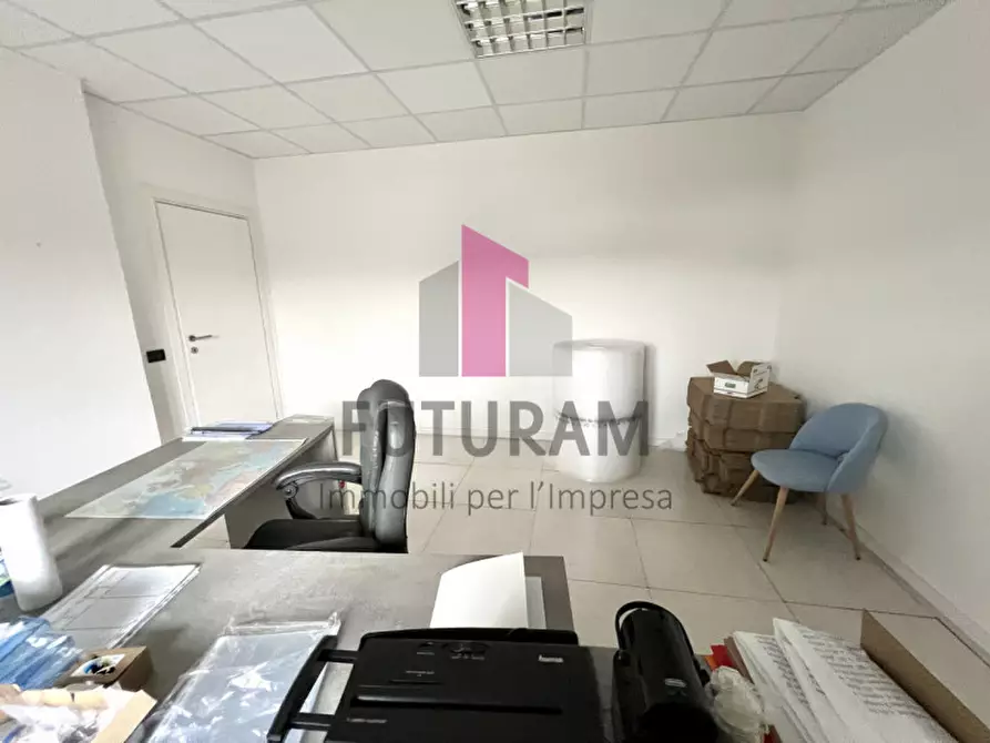 Immagine 12 di Ufficio in affitto  in viale del sole a Vicenza