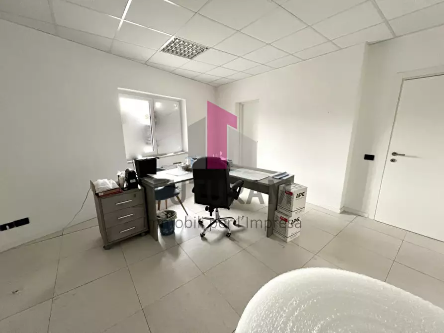 Immagine 16 di Ufficio in affitto  in viale del sole a Vicenza