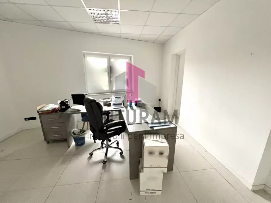 Immagine 18 di Ufficio in affitto  in viale del sole a Vicenza