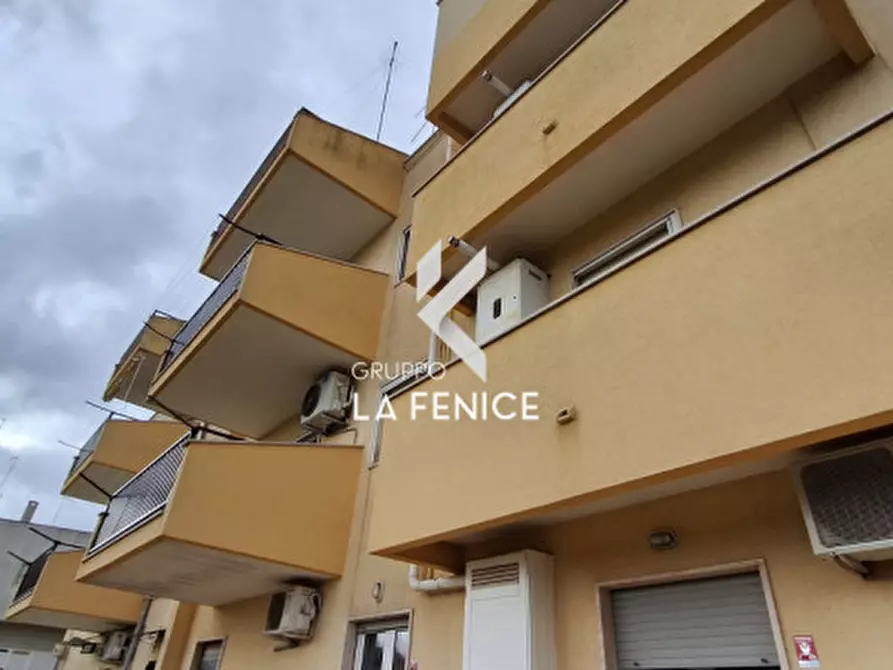 Immagine 4 di Appartamento in vendita  in via Alcide De Gasperi a Locorotondo
