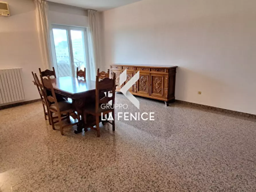 Immagine 19 di Appartamento in vendita  in via Alcide De Gasperi a Locorotondo