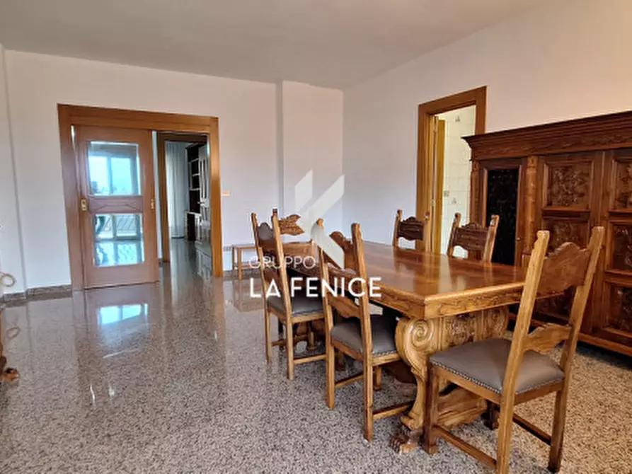 Immagine 25 di Appartamento in vendita  in via Alcide De Gasperi a Locorotondo