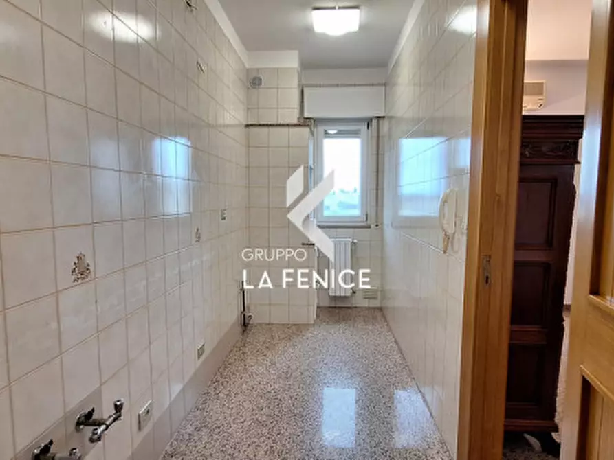 Immagine 27 di Appartamento in vendita  in via Alcide De Gasperi a Locorotondo