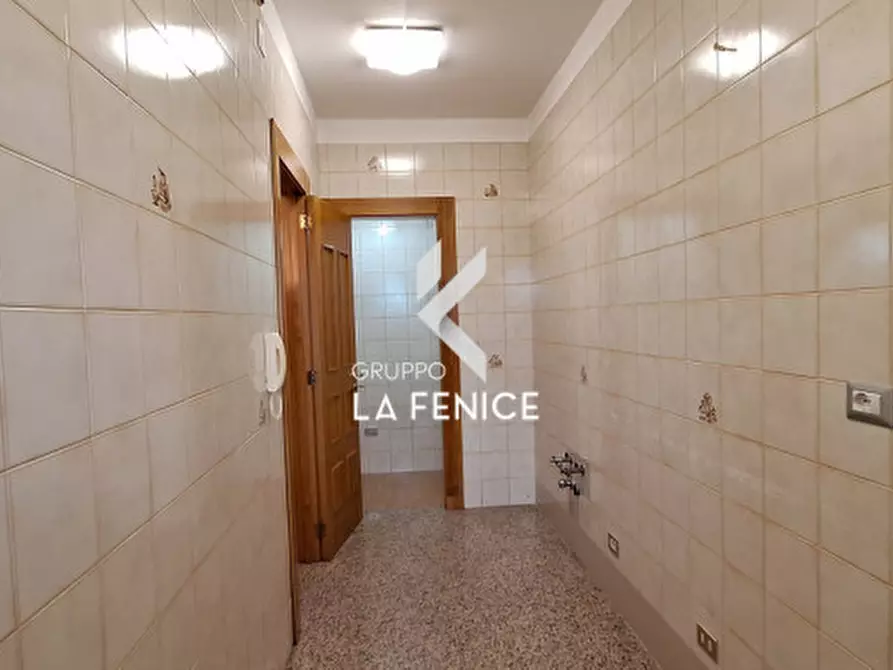 Immagine 29 di Appartamento in vendita  in via Alcide De Gasperi a Locorotondo