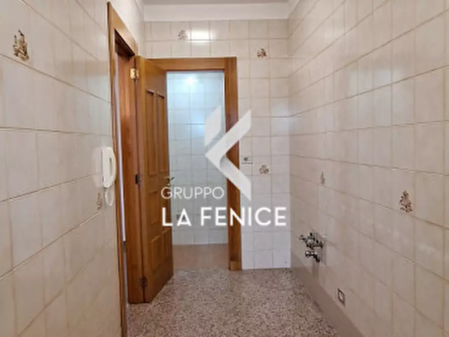 Immagine 30 di Appartamento in vendita  in via Alcide De Gasperi a Locorotondo