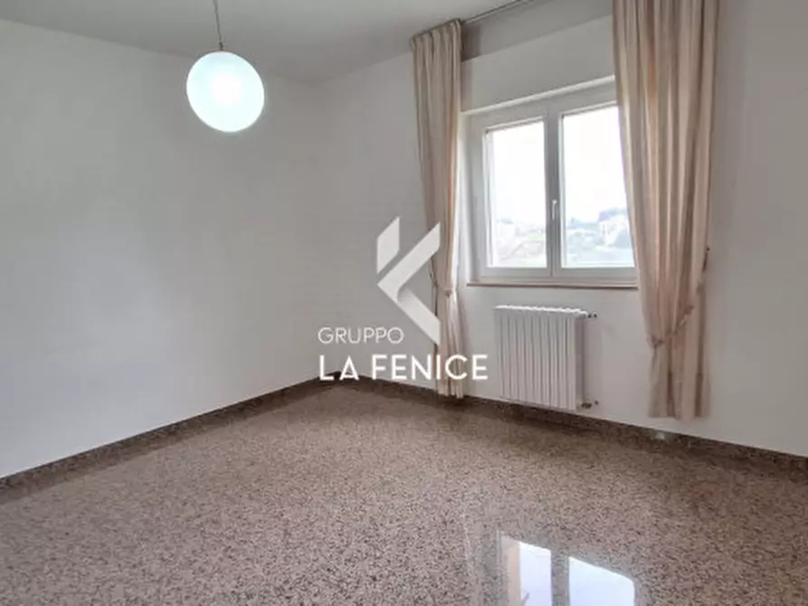 Immagine 34 di Appartamento in vendita  in via Alcide De Gasperi a Locorotondo