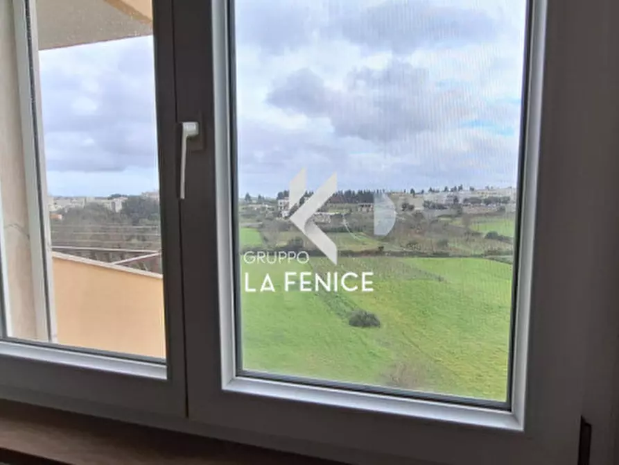 Immagine 35 di Appartamento in vendita  in via Alcide De Gasperi a Locorotondo