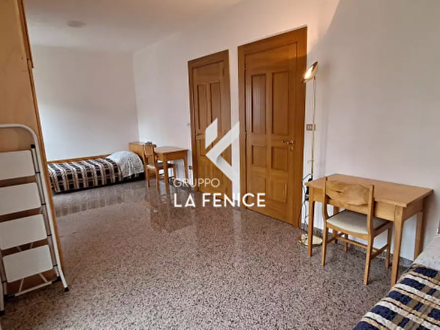 Immagine 46 di Appartamento in vendita  in via Alcide De Gasperi a Locorotondo