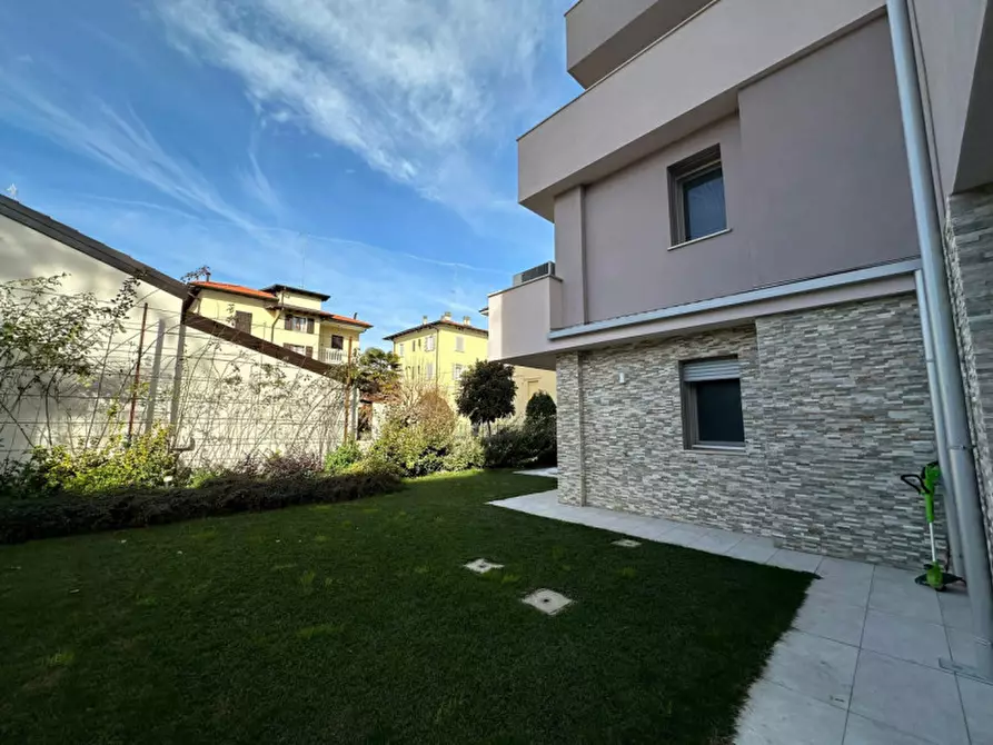 Immagine 3 di Appartamento in vendita  in Via Pietro Riccardi 10 a Modena