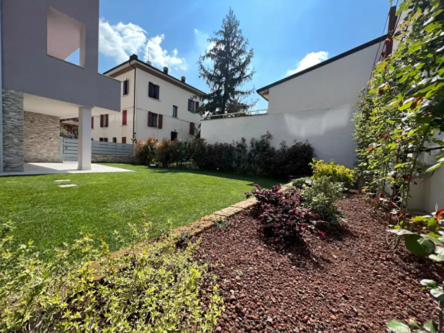 Immagine 5 di Appartamento in vendita  in Via Pietro Riccardi 10 a Modena