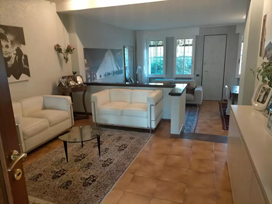 Immagine 2 di Villetta a schiera in vendita  in Via Padova a Sassuolo