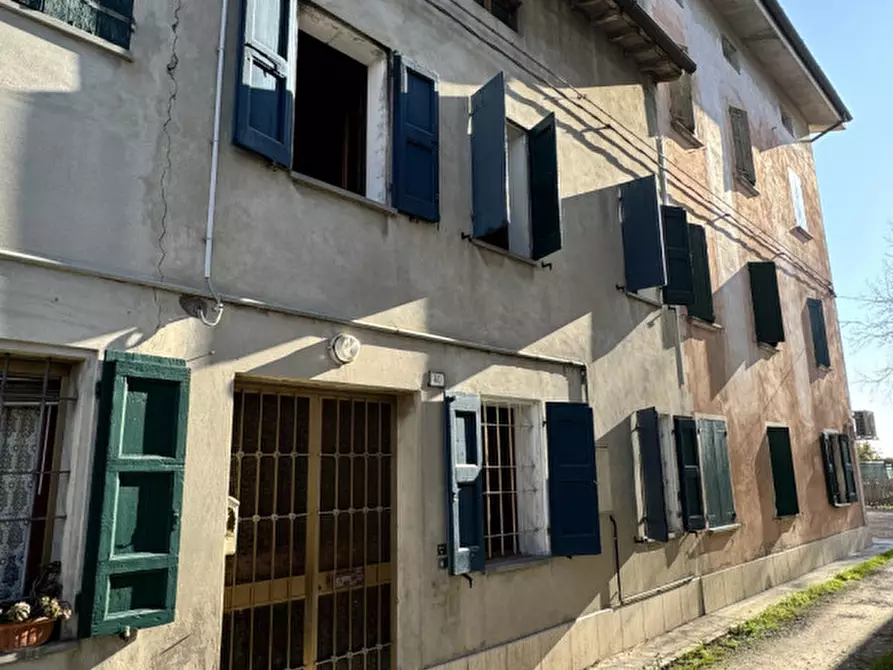 Immagine 2 di Villetta a schiera in vendita  in Via Mandrio a Correggio