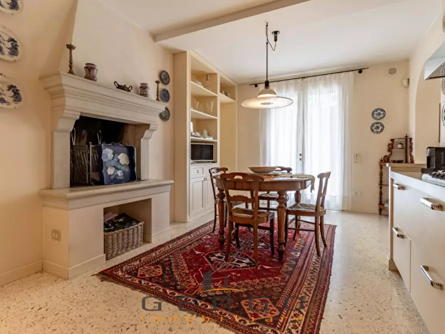 Immagine 17 di Villa in vendita  in Via Nazario Sauro a Montebelluna