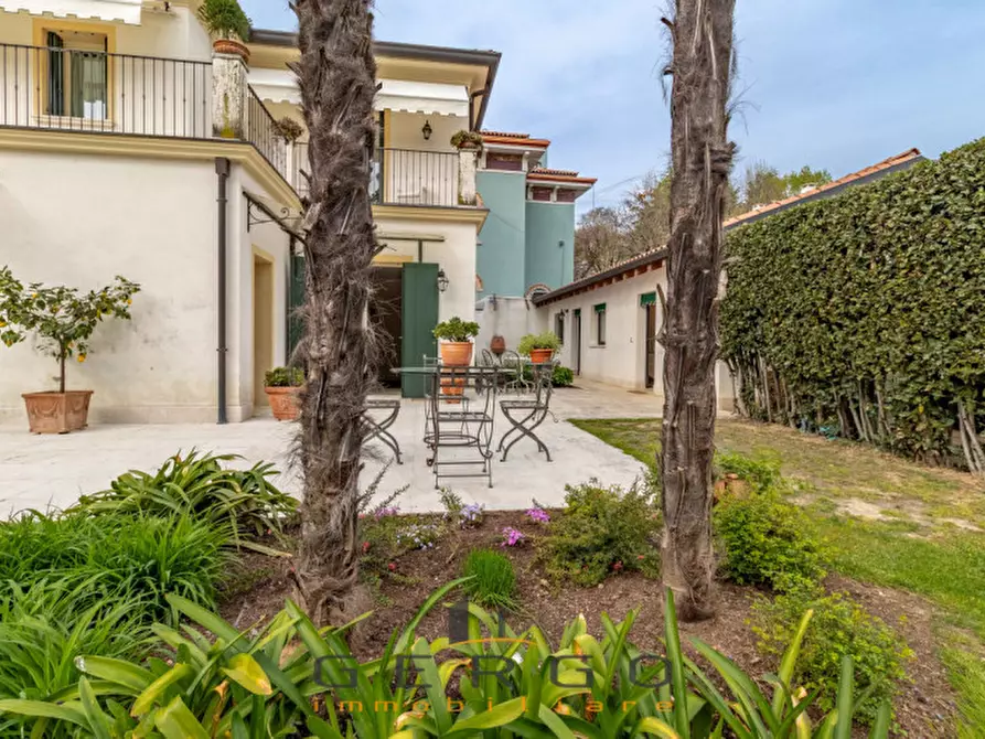 Immagine 50 di Villa in vendita  in Via Nazario Sauro a Montebelluna