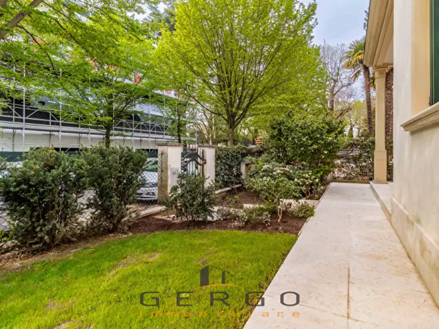 Immagine 51 di Villa in vendita  in Via Nazario Sauro a Montebelluna