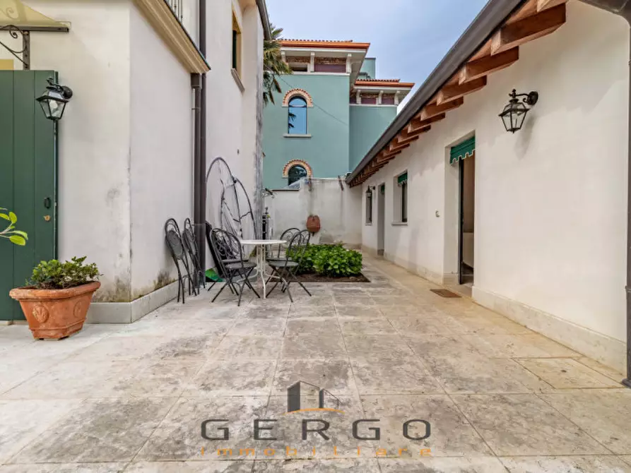 Immagine 53 di Villa in vendita  in Via Nazario Sauro a Montebelluna