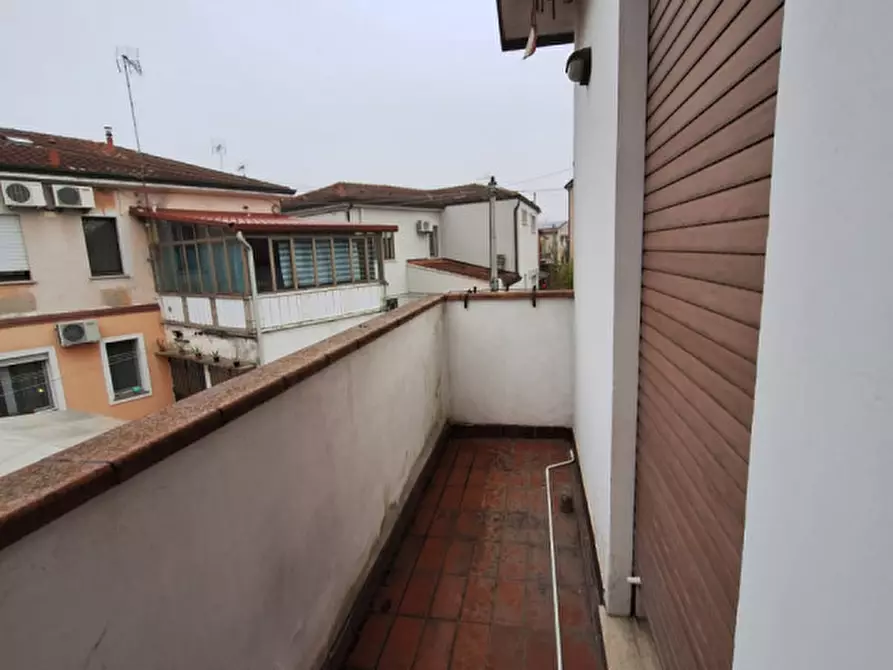 Immagine 30 di Casa indipendente in vendita  in Via Pergolesi a Rovigo